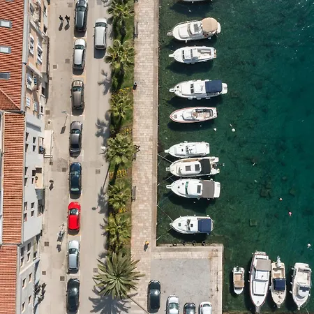 Daire Peninsula Magical View By Belmont Realty *