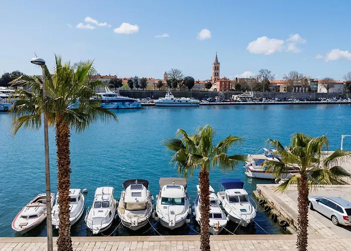 Peninsula Magical View By Belmont Realty דירה